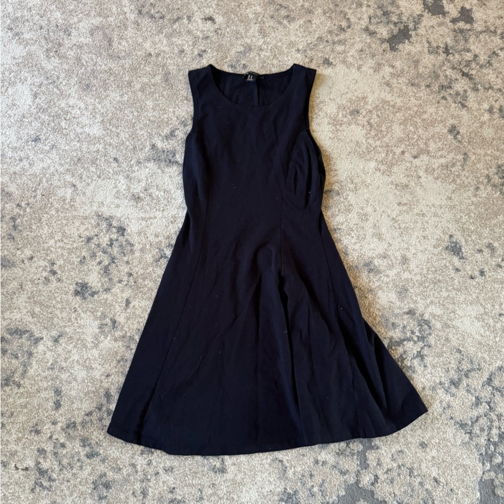 Forever 21 Classic Sleeveless Dress
